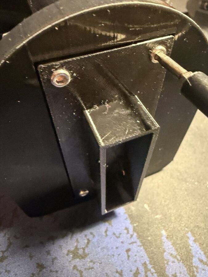 Pressing an insert into the Plug